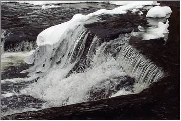 Bond Falls