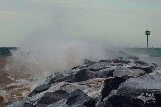 Breaking waves