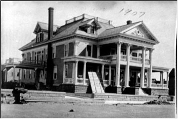 Building the Hoatson House