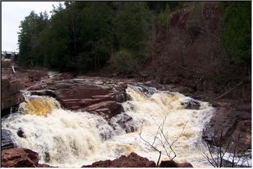 Cascading water